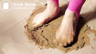 Stupid Asian Gunky Box Nylons Stuck slowMotion