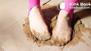 Stupid Asian Gunky Box Nylons Stuck slowMotion