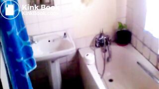 shit smearing & tasting