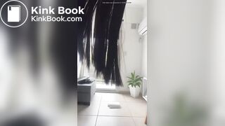 Hot ass girl shitting