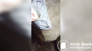 masturbating on abandoned shitty homeless panties