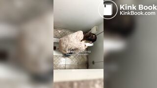 Beautiful women pooping in the toilet 74