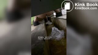 Beautiful women pooping in the toilet 74