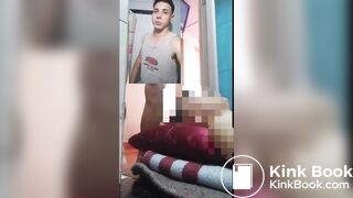 Cute str8 guy feed me poop cream ????