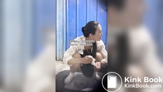 Beautiful women pooping in the toilet 77