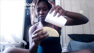 Ebony takes shit into taco ???? nshell