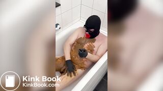 A shitty bathtube
