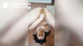 Chubby Asian girl shits on her pussy