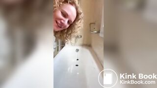 Milf With Big Tits Shit In Tub