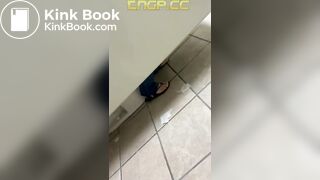 Hot Pots Of Brown III