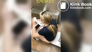 Hot Pots Of Brown III