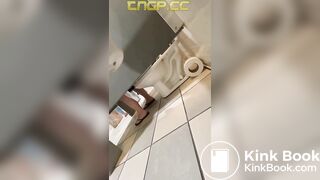 Hot Pots Of Brown III