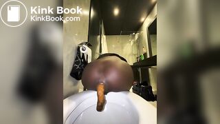 Ebony Pushes Turd With All Her Might