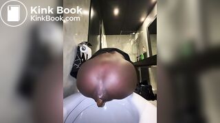 Ebony Pushes Turd With All Her Might