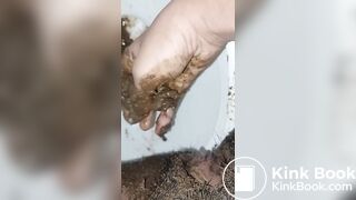 stuffing my pussy with shit on the toilet