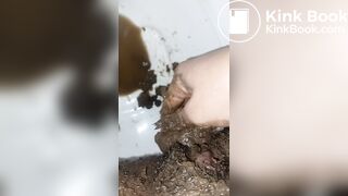 stuffing my pussy with shit on the toilet