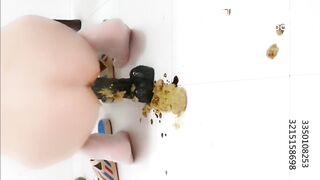 Cute girl poop and anal