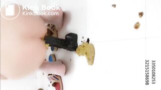 Cute girl poop and anal