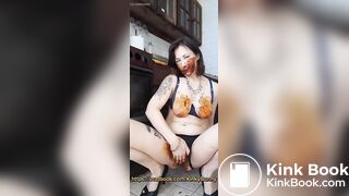 Scat on big tits and eating HD