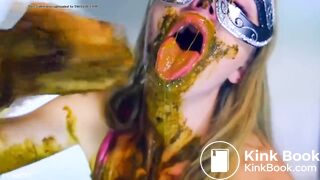 SCAT eating and smearing whore