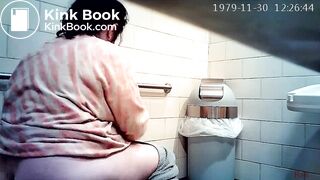 Spy hidden american wc pee toilet piss voyeur shit