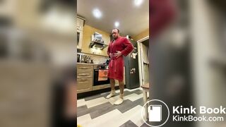 Economic husband poisoned himself to severe indige