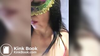 wife scatcross in mouth