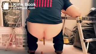 American Patriot Takes a Husky Shit in the Garage