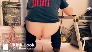 American Patriot Takes a Husky Shit in the Garage