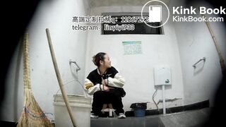 woman and gril poop