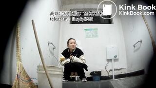 woman and gril poop