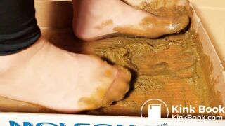 nyloned asian play dirty dog scat gunky feets 4