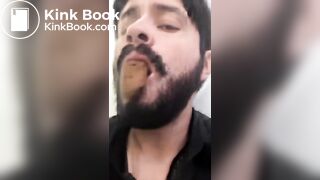 shit eater on the toilet