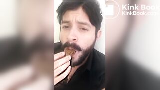 shit eater on the toilet