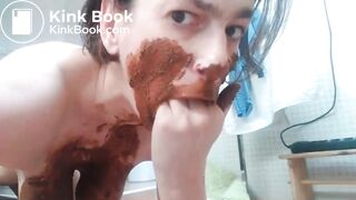 Scat milf ( name please)