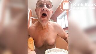 Cleaning my ass out and washing it down with my pi