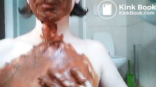 She smears poop on her entire face