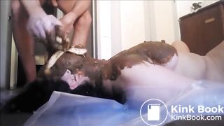 Shiteating smearining and cuming on the floor