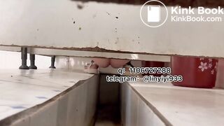 Beautiful women pooping in the toilet 146