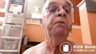 Enjoying my cat and washing down with pissS