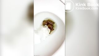 SCAT - Molly pooping