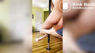 SCAT - Molly pooping