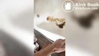 SCAT - Molly pooping
