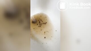 SCAT - Molly pooping