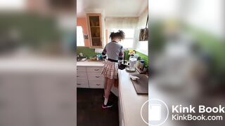 SCAT - Molly pooping
