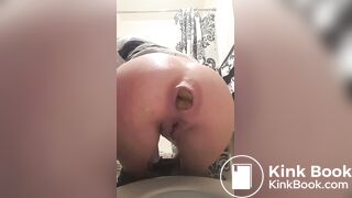 SCAT - FoxyJ pooping