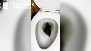SCAT - Molly pooping
