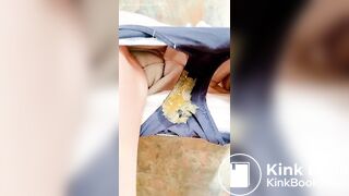 SCAT - Molly pooping