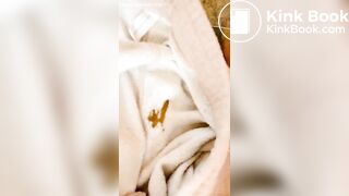 SCAT - Molly pooping