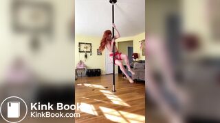 SCAT - Molly pooping